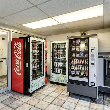 Motel 6-Spokane, Wa - West Екстер'єр фото