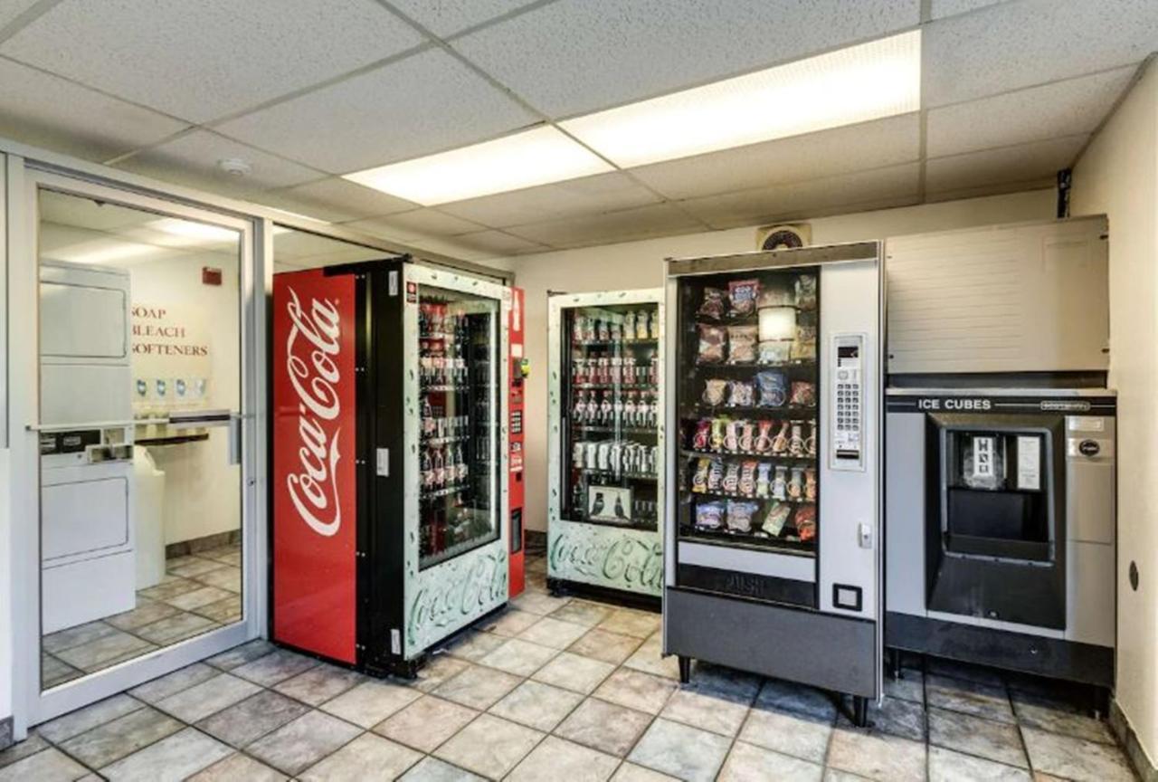 Motel 6-Spokane, Wa - West Екстер'єр фото
