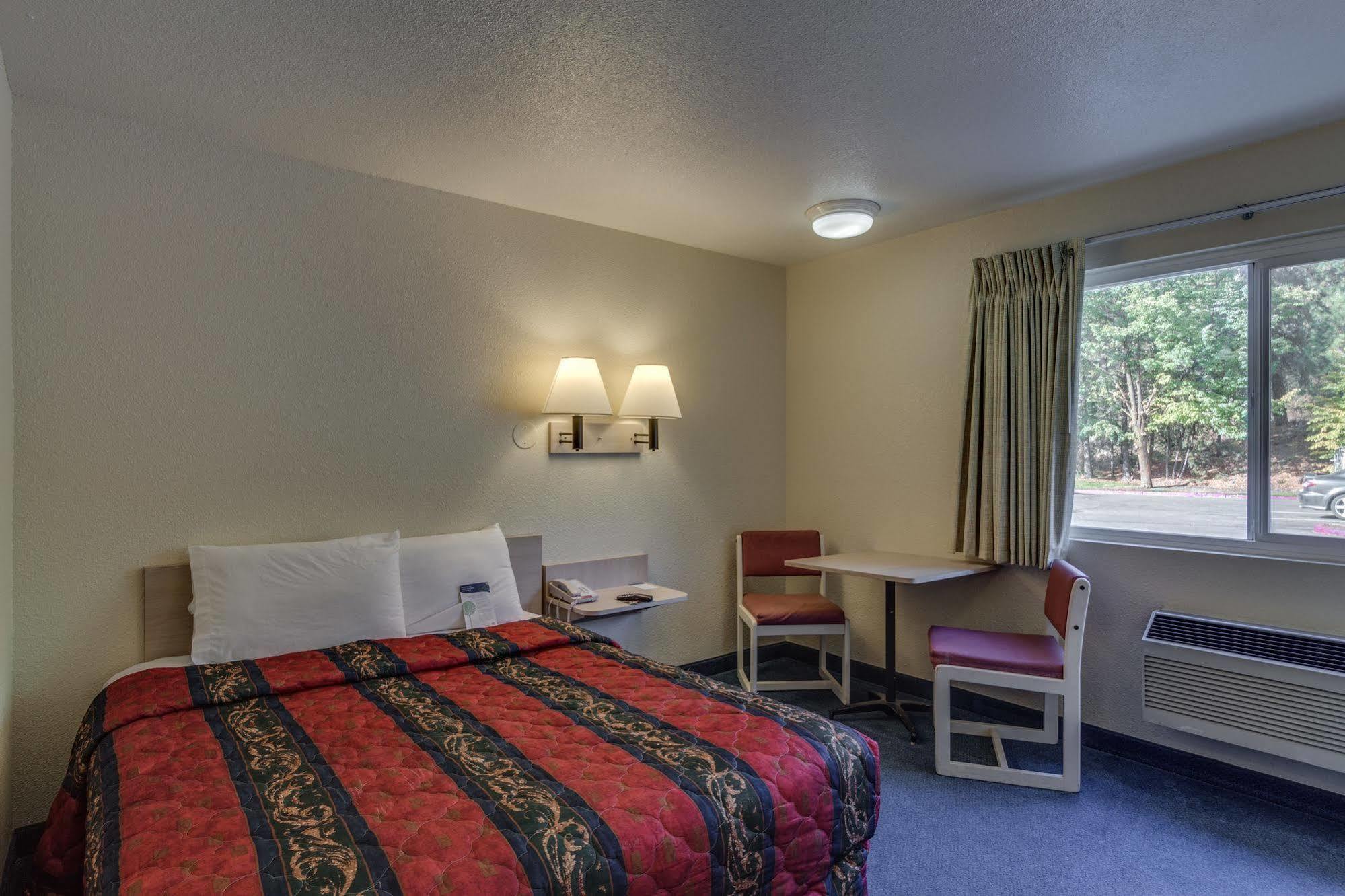 Motel 6-Spokane, Wa - West Екстер'єр фото