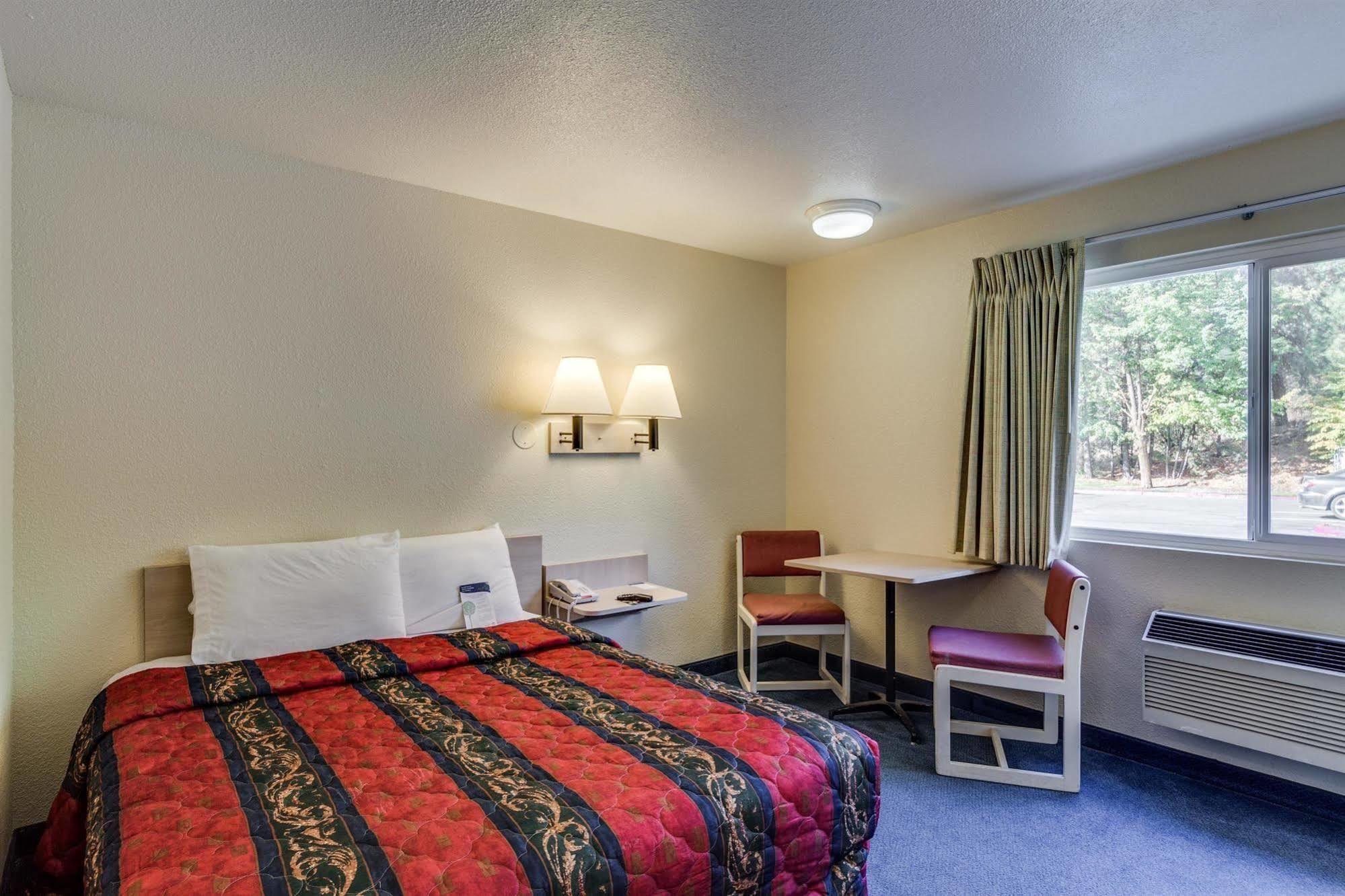 Motel 6-Spokane, Wa - West Екстер'єр фото