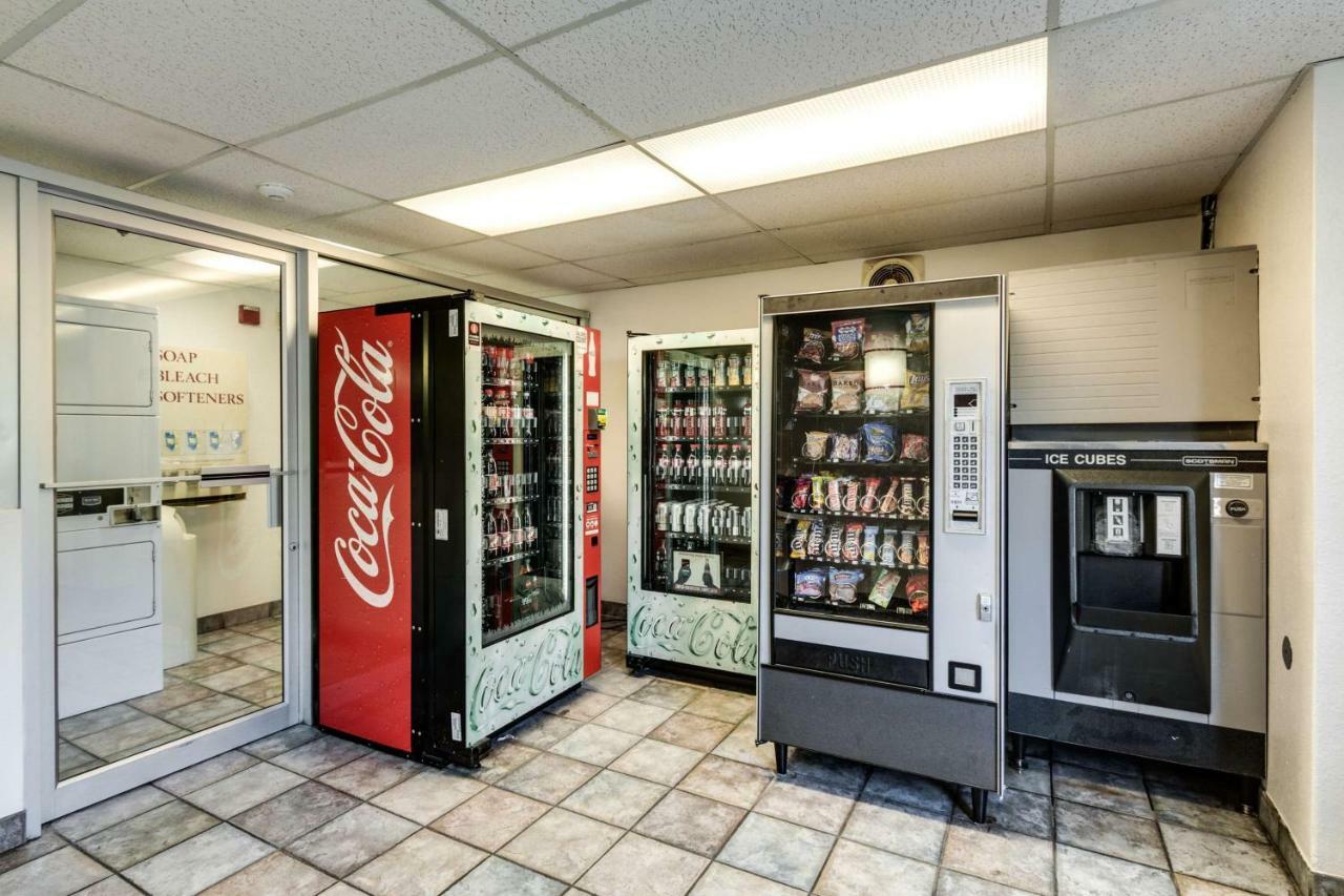 Motel 6-Spokane, Wa - West Екстер'єр фото